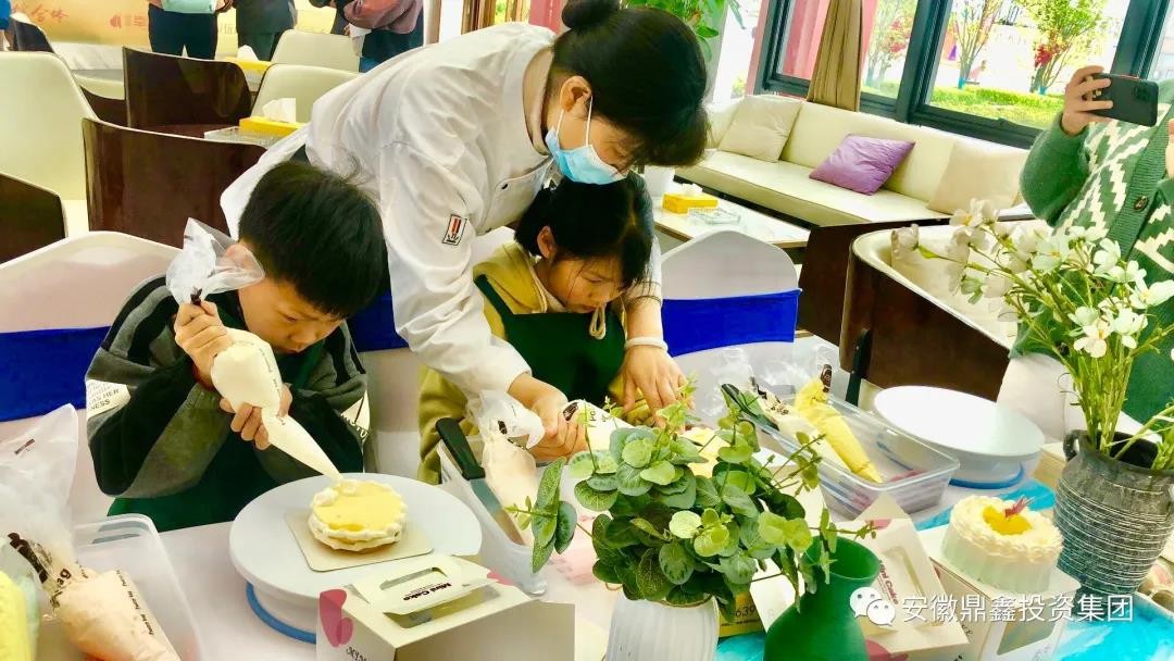 【云顶集团·幸福中心】蛋糕DIY活动圆满举行，期待下一次相聚。